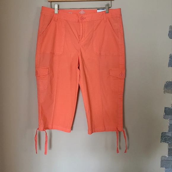 St. John's Bay Pants - NWT St.John's bay women's capri Pants crop sz 10P